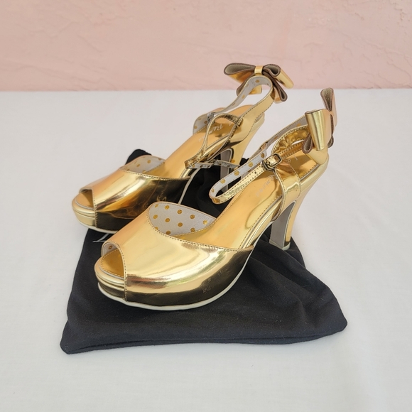 Lola Ramona Gold Heels Retro Pumps - Picture 2 of 11